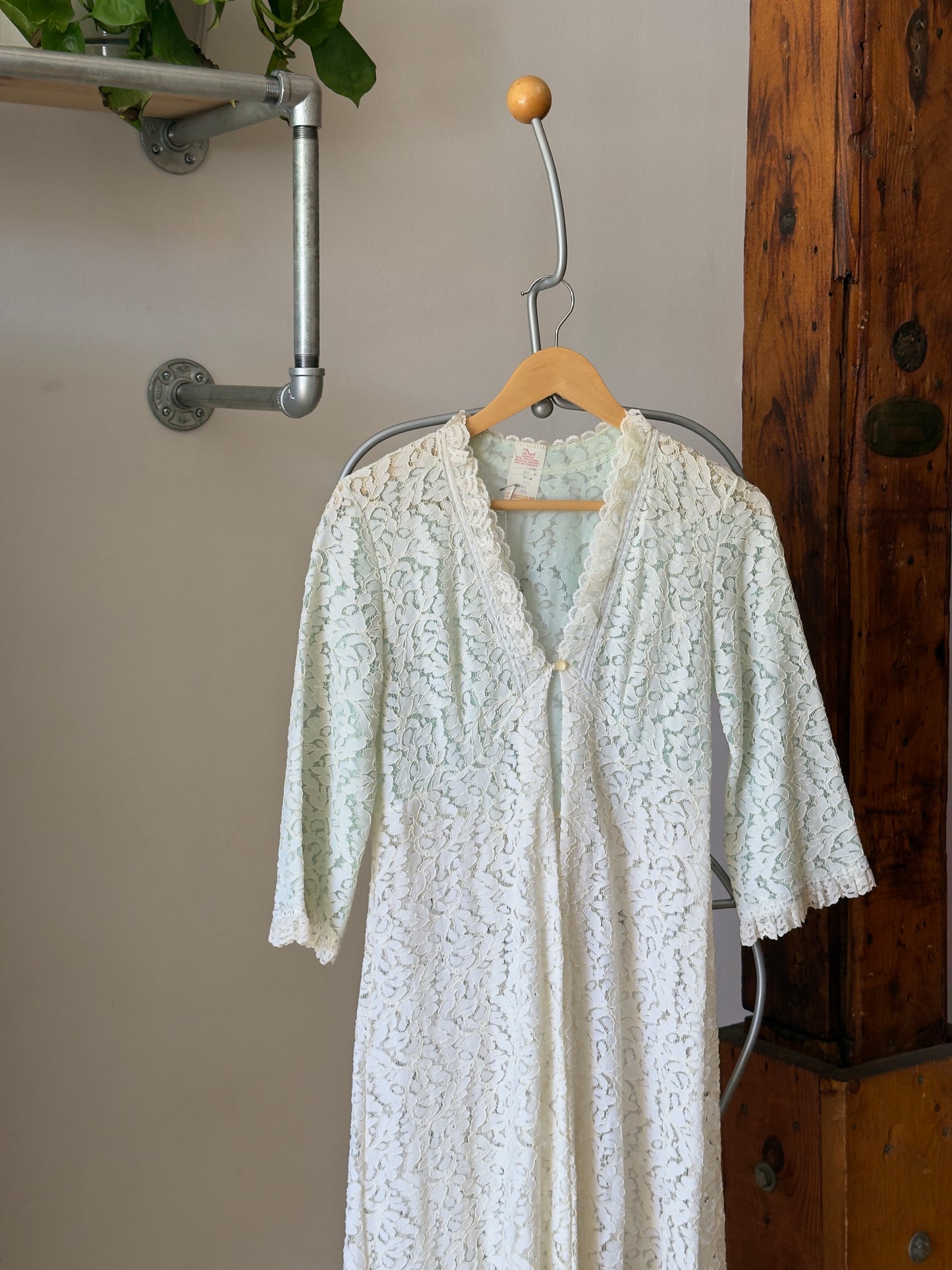 Vintage 60's Cream Lace Overlay Duster Robe with Blue Lining
