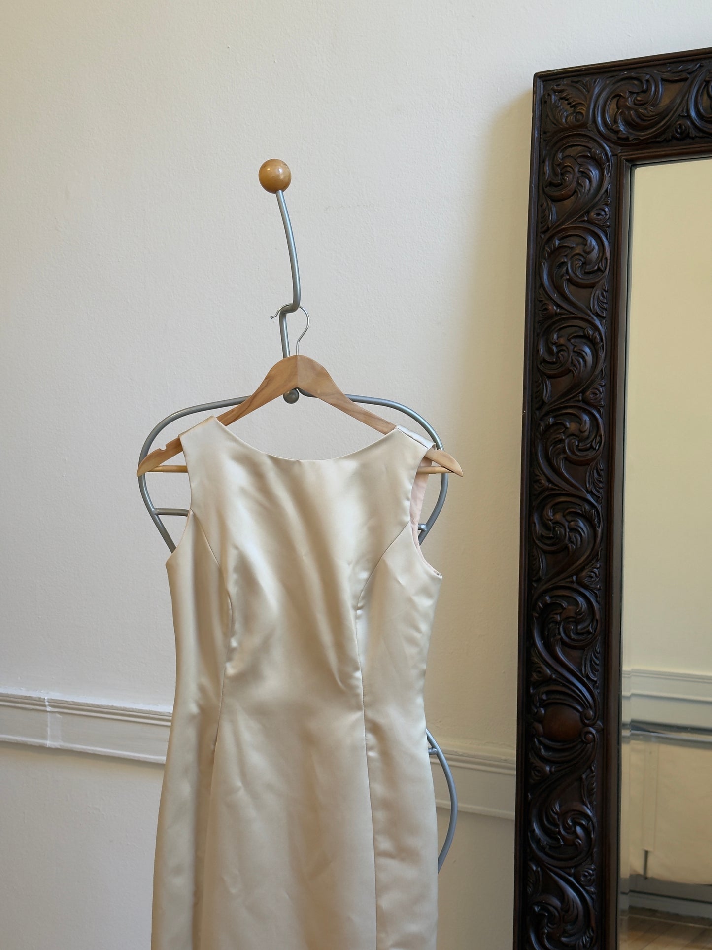 Vintage 70's Cream Satin Bridal Dress with Rosettes