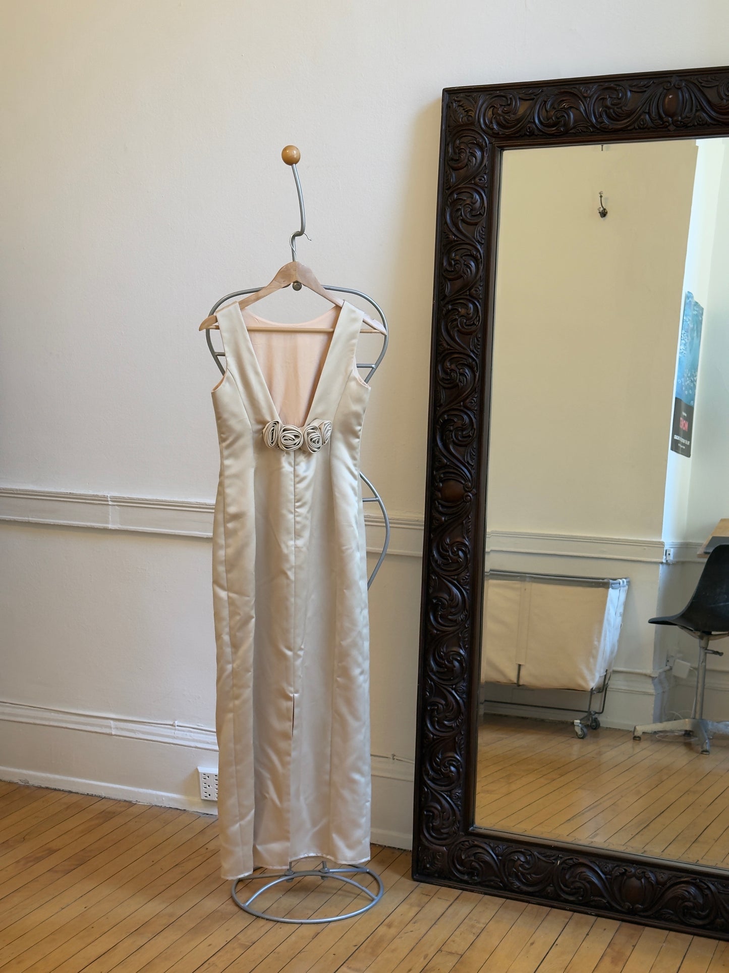 Vintage 70's Cream Satin Bridal Dress with Rosettes