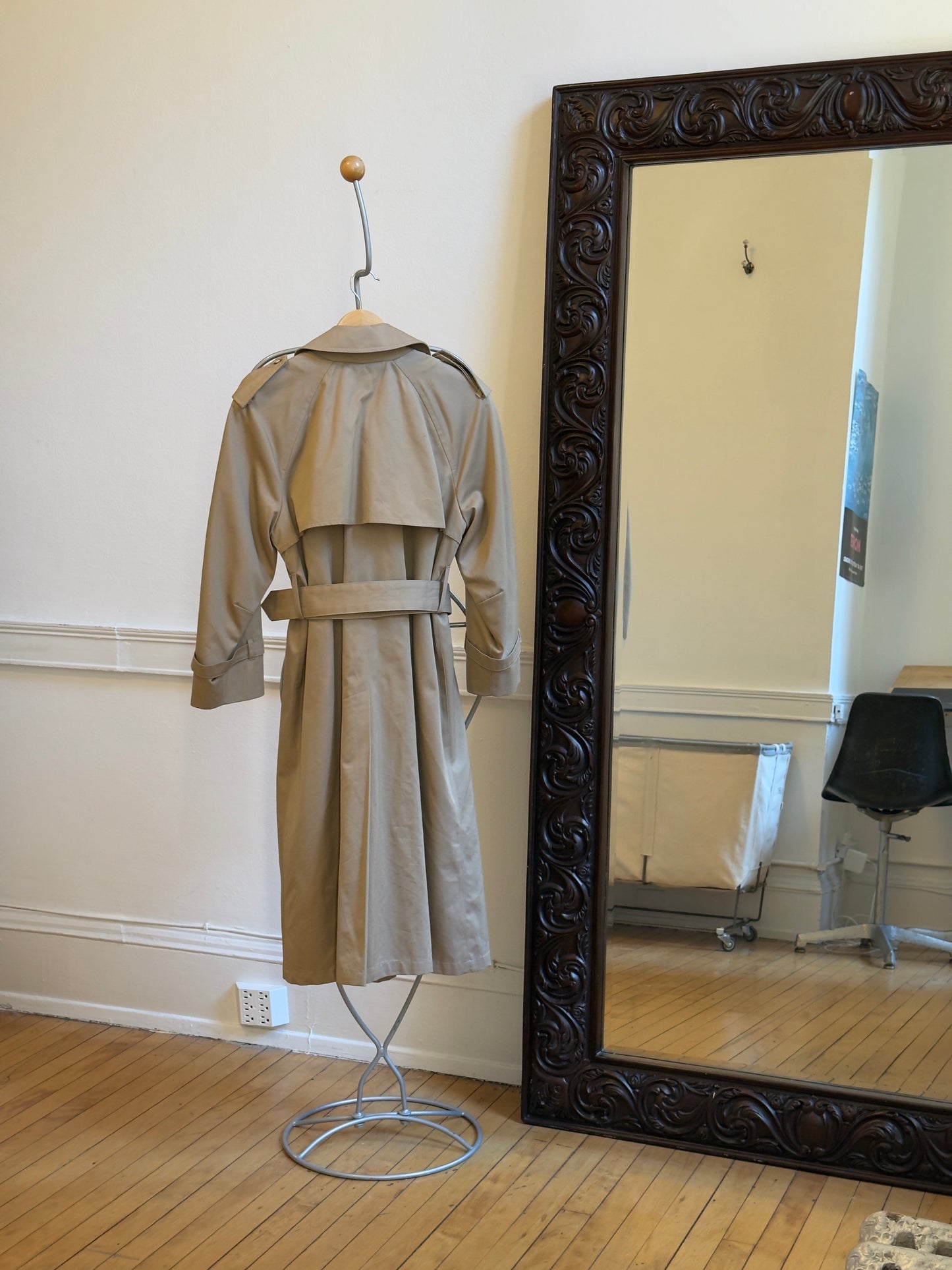Vintage 80's Women's Belted Midi Trench Coat