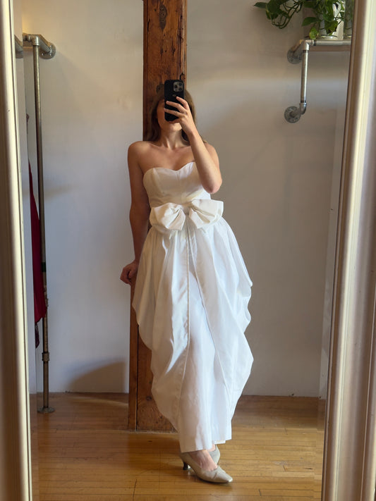 Vintage 80's Satin Strapless Bridal Dress with Large Bow and Voluminous Skirt