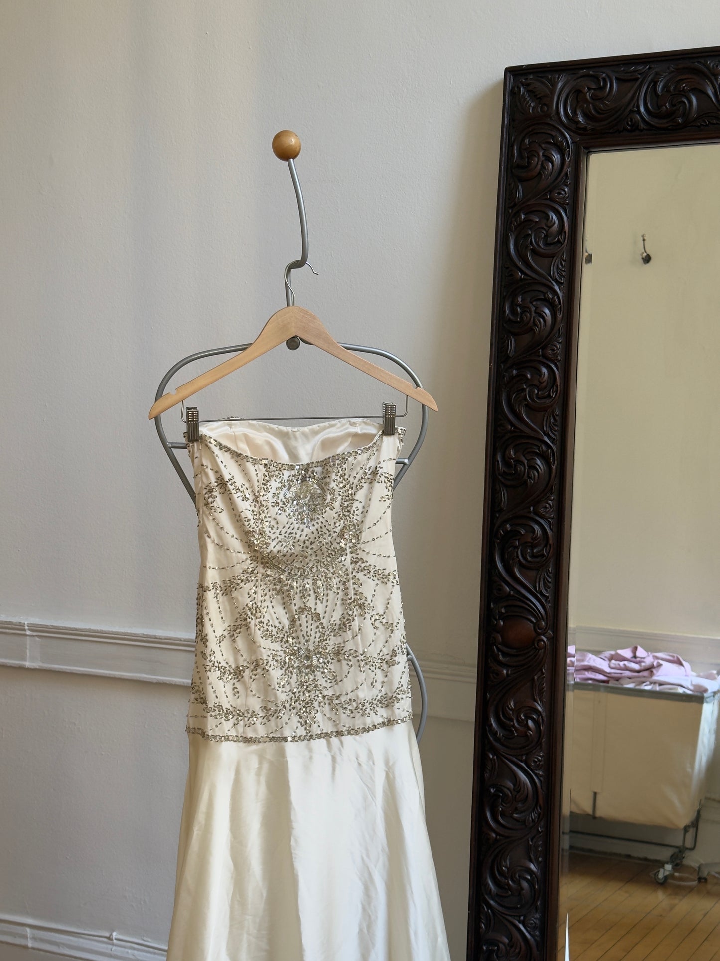 Vintage Y2K Beaded Strapless Drop Waist Bridal Dress