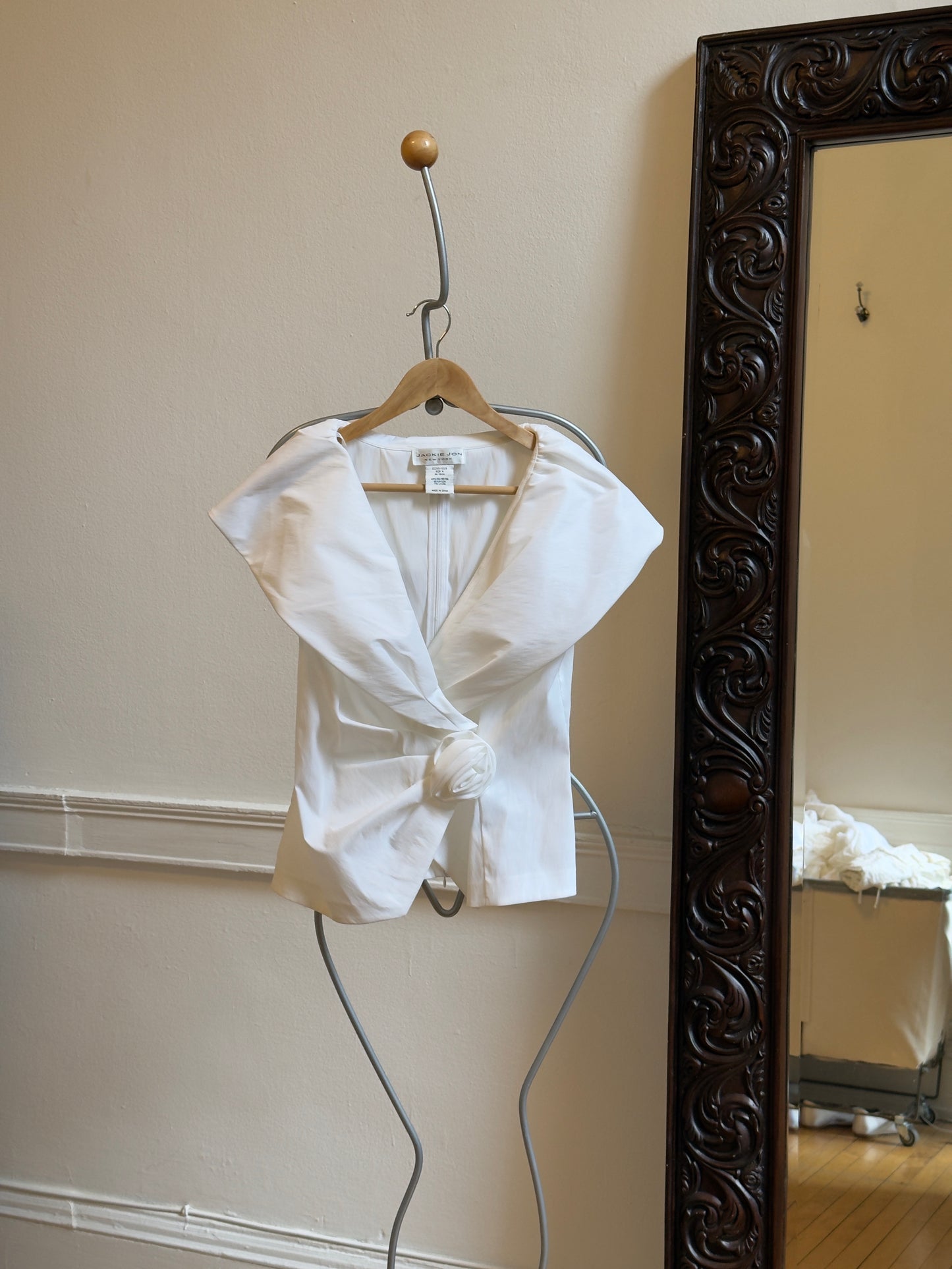 Vintage 80's Crisp White Sleeveless Rosette Top