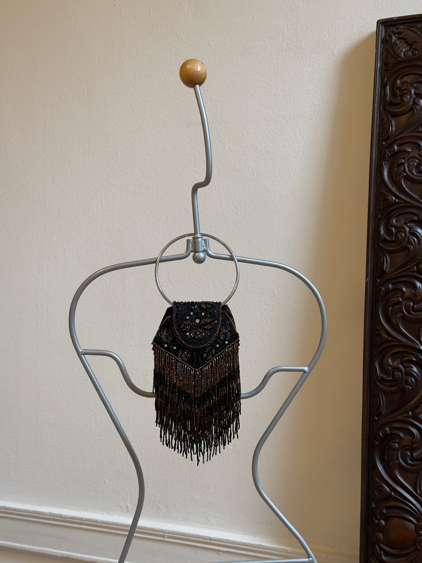 Vintage Y2K Brown/Black Beaded Flapper Purse with Ring Handle