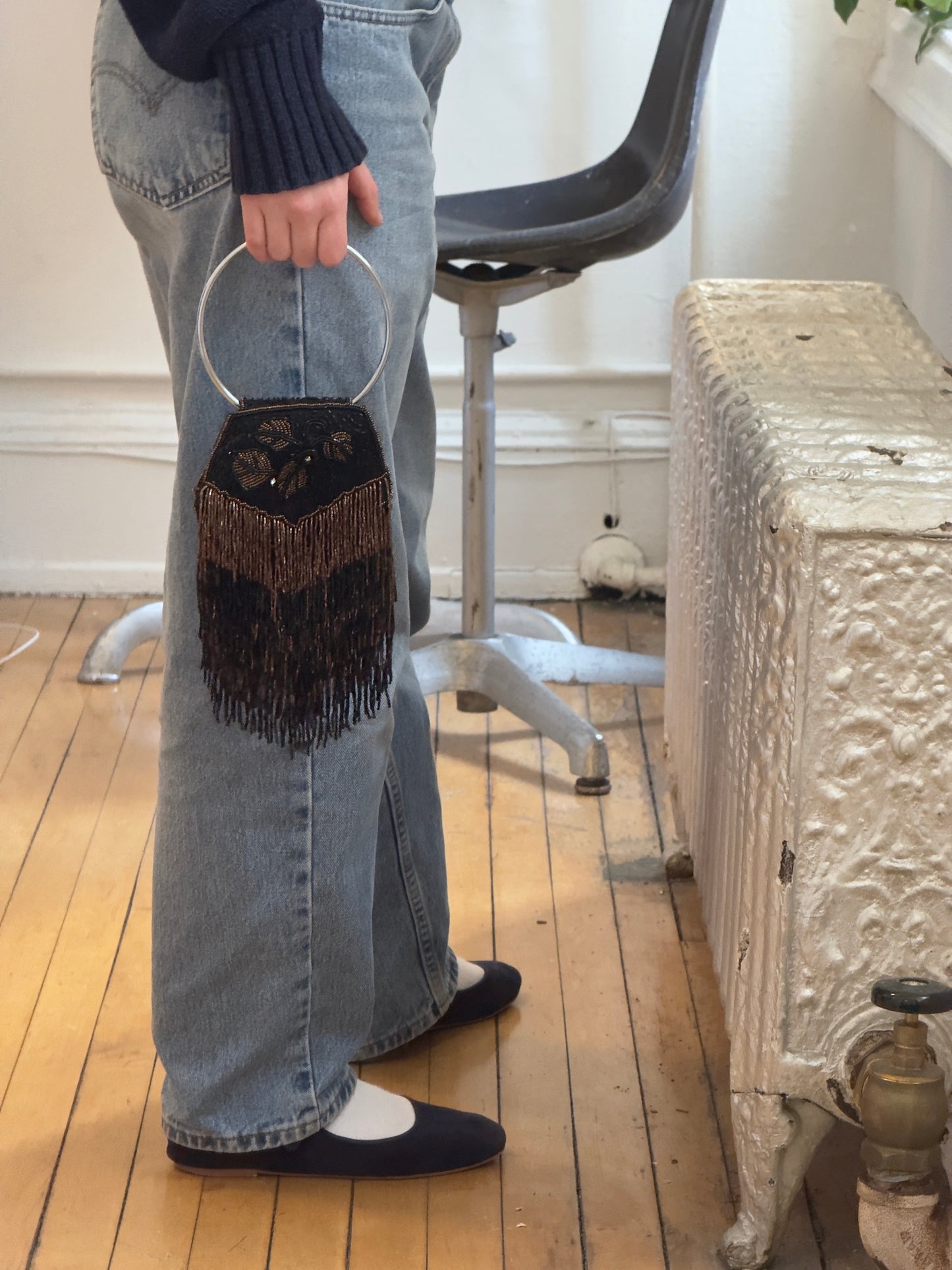 Vintage Y2K Brown/Black Beaded Flapper Purse with Ring Handle