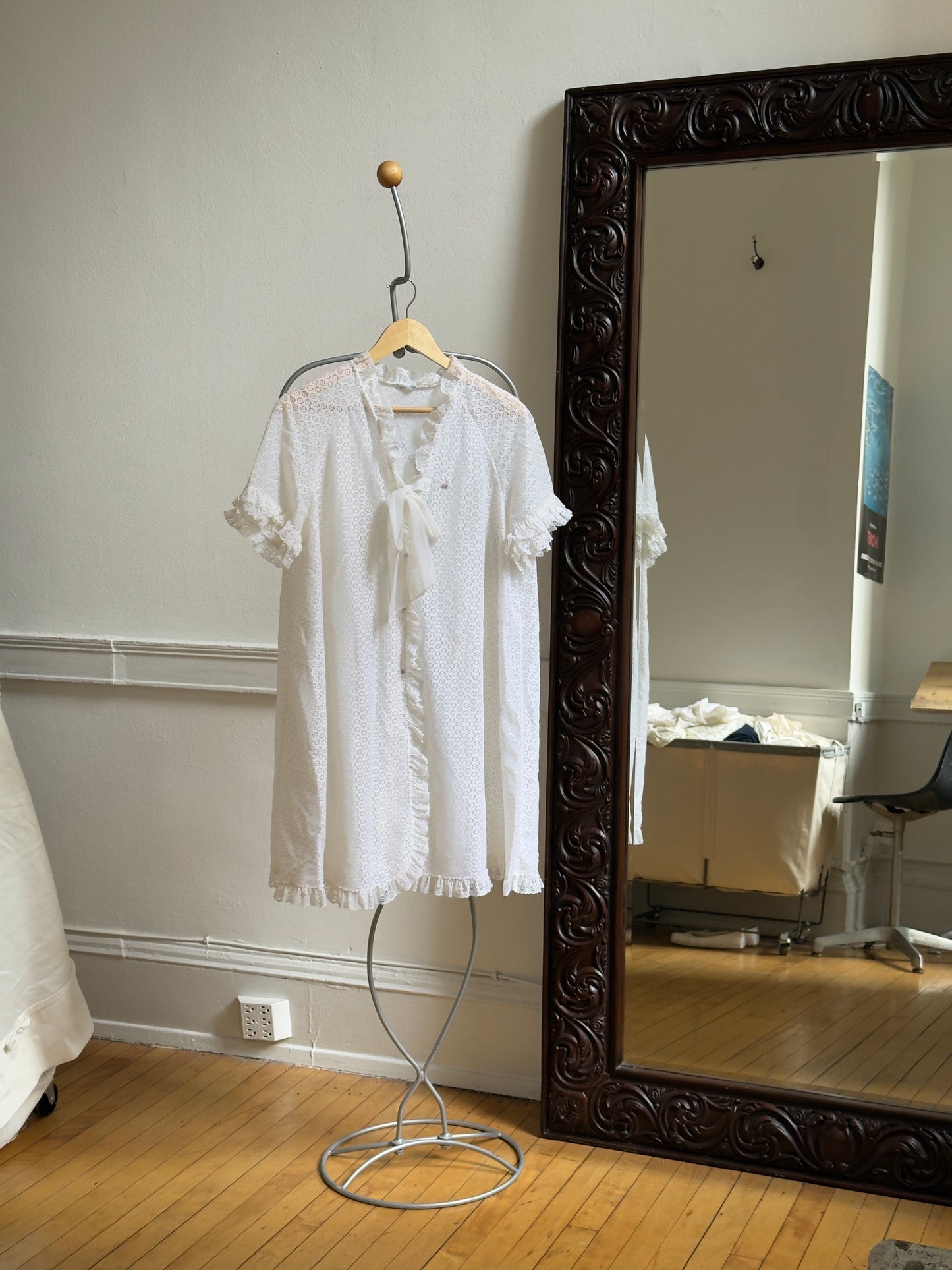 Vintage 60's White Lace Overlay Ruffle Tie Robe/Dress