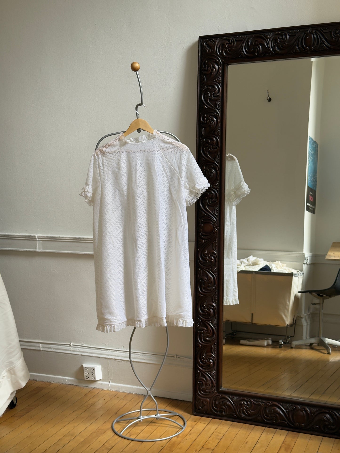 Vintage 60's White Lace Overlay Ruffle Tie Robe/Dress