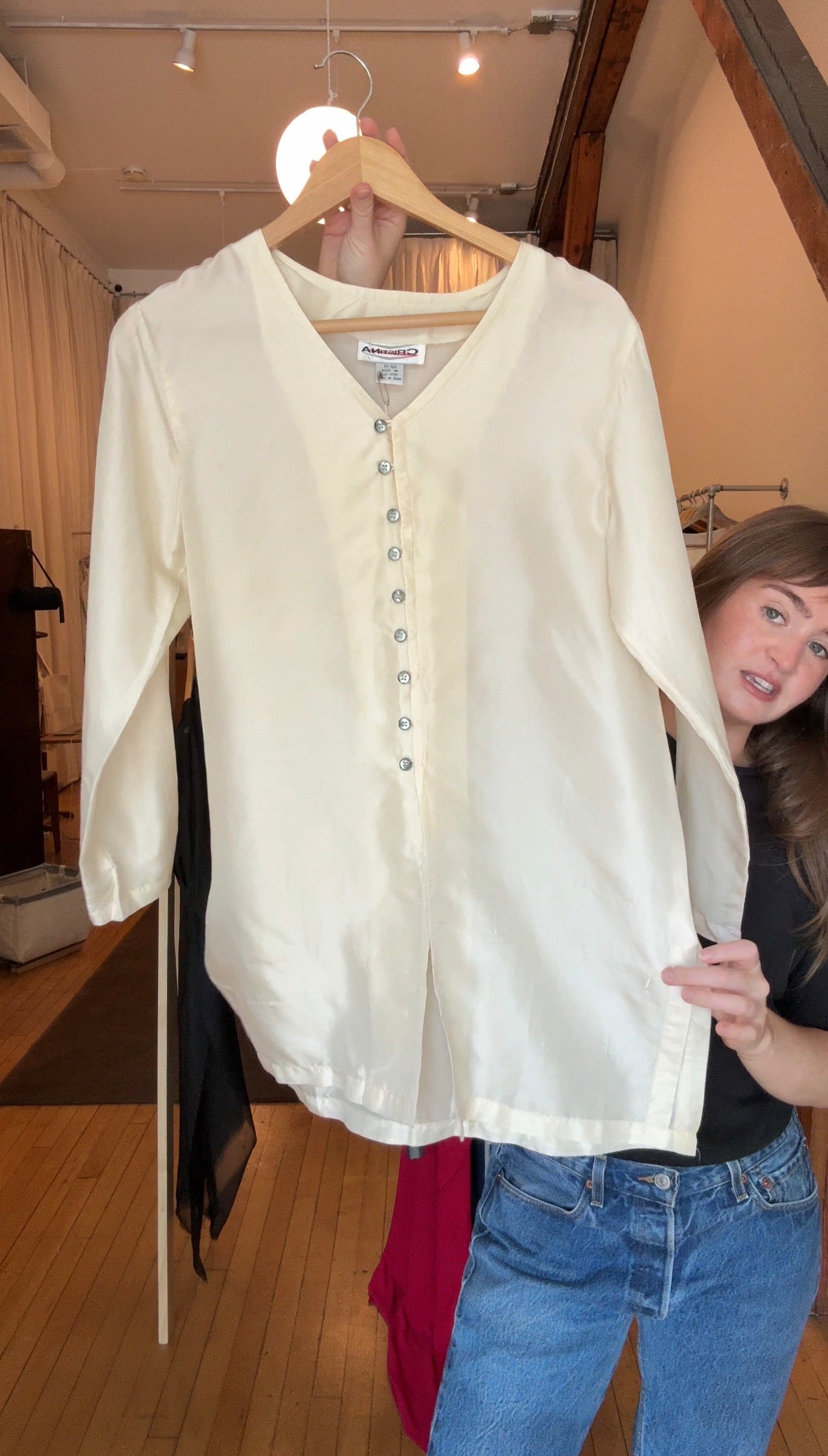 Vintage ivory 100% silk long sleeve tunic top with mother of pearl buttons by Cristina (XS)
