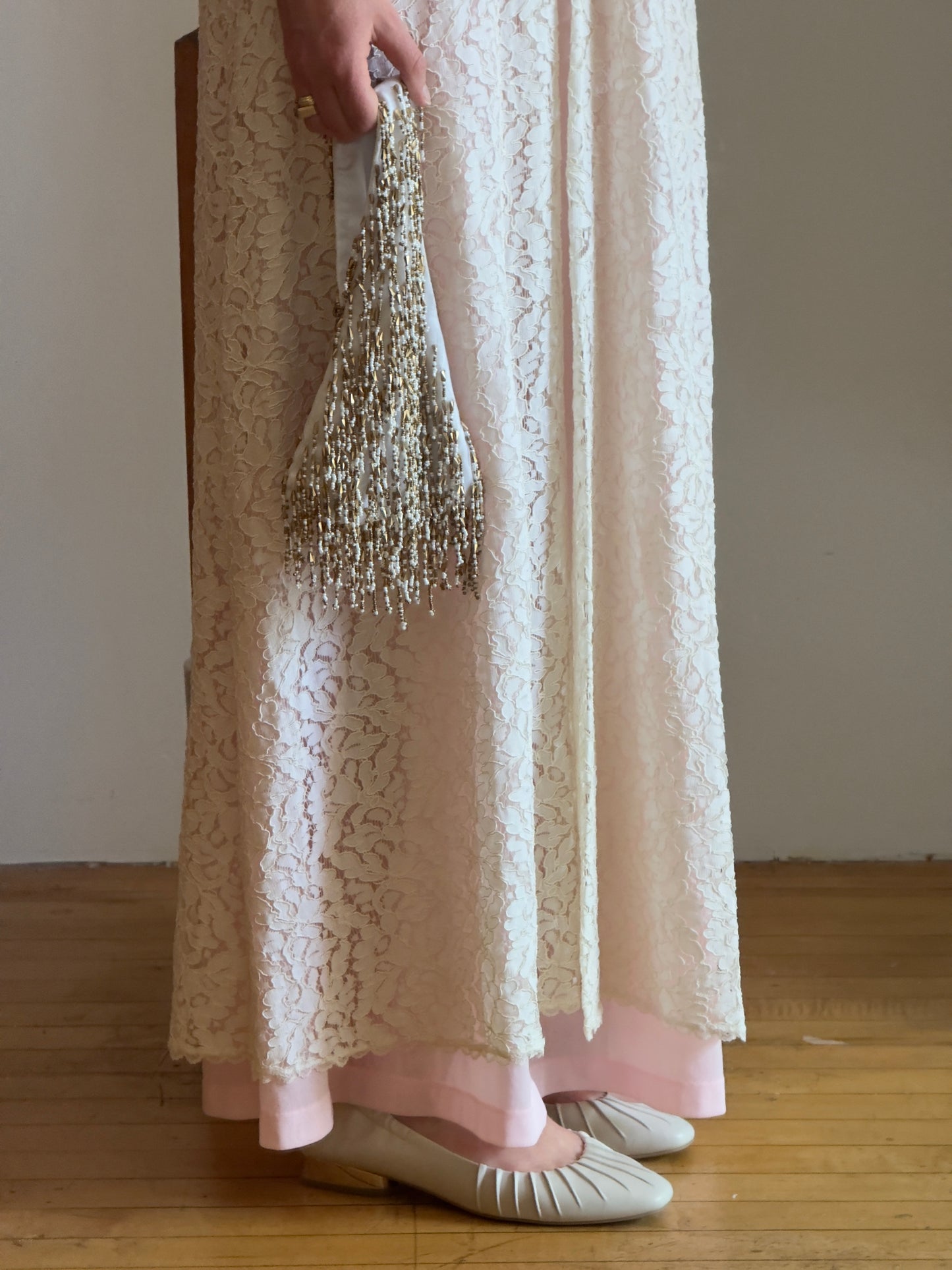 Vintage Y2K Ivory Teardrop Wristlet with Gold Fringe Beading