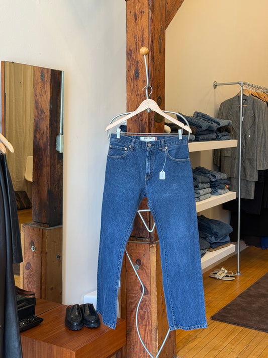 Vintage dark wash Levi's 517 jeans (31x30)
