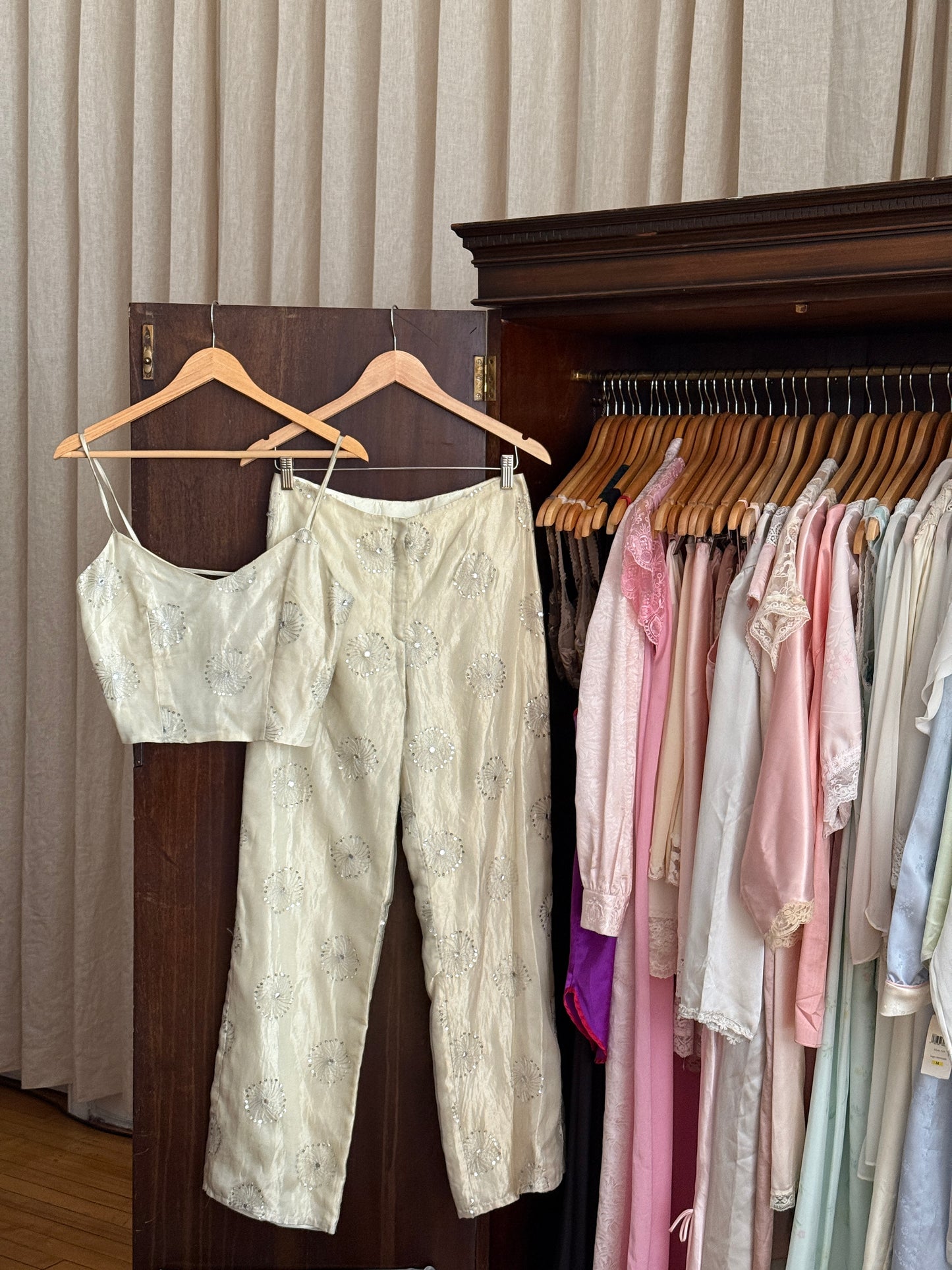 Vintage ivory metallic/silk sunburst pattern top and pants set by Del Rosario