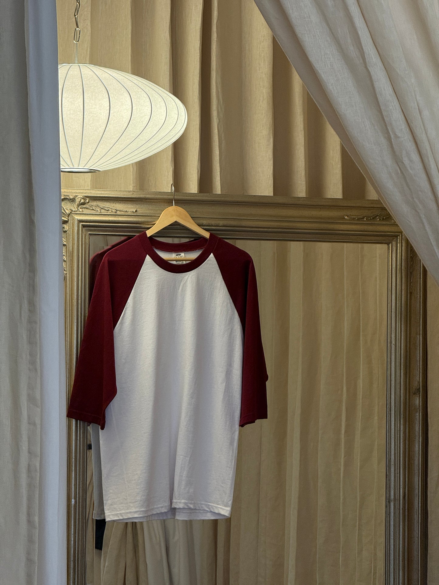 Vintage 100% cotton ivory/burgundy raglan baseball tee by Pro 5 (L)